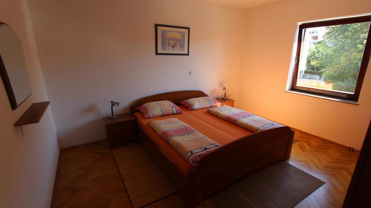 Apartmani Totic Малинска Екстериор снимка