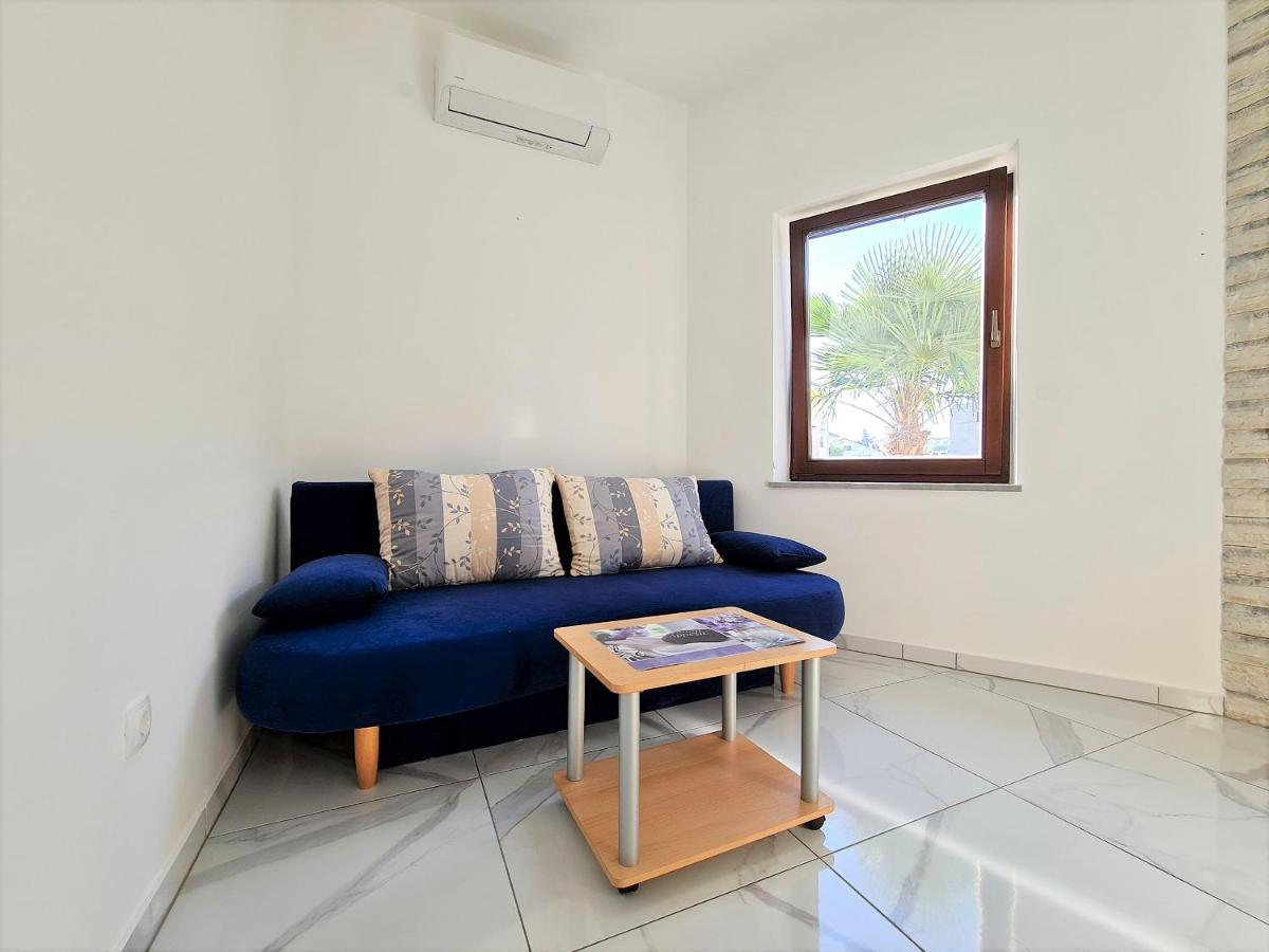 Apartmani Totic Малинска Екстериор снимка