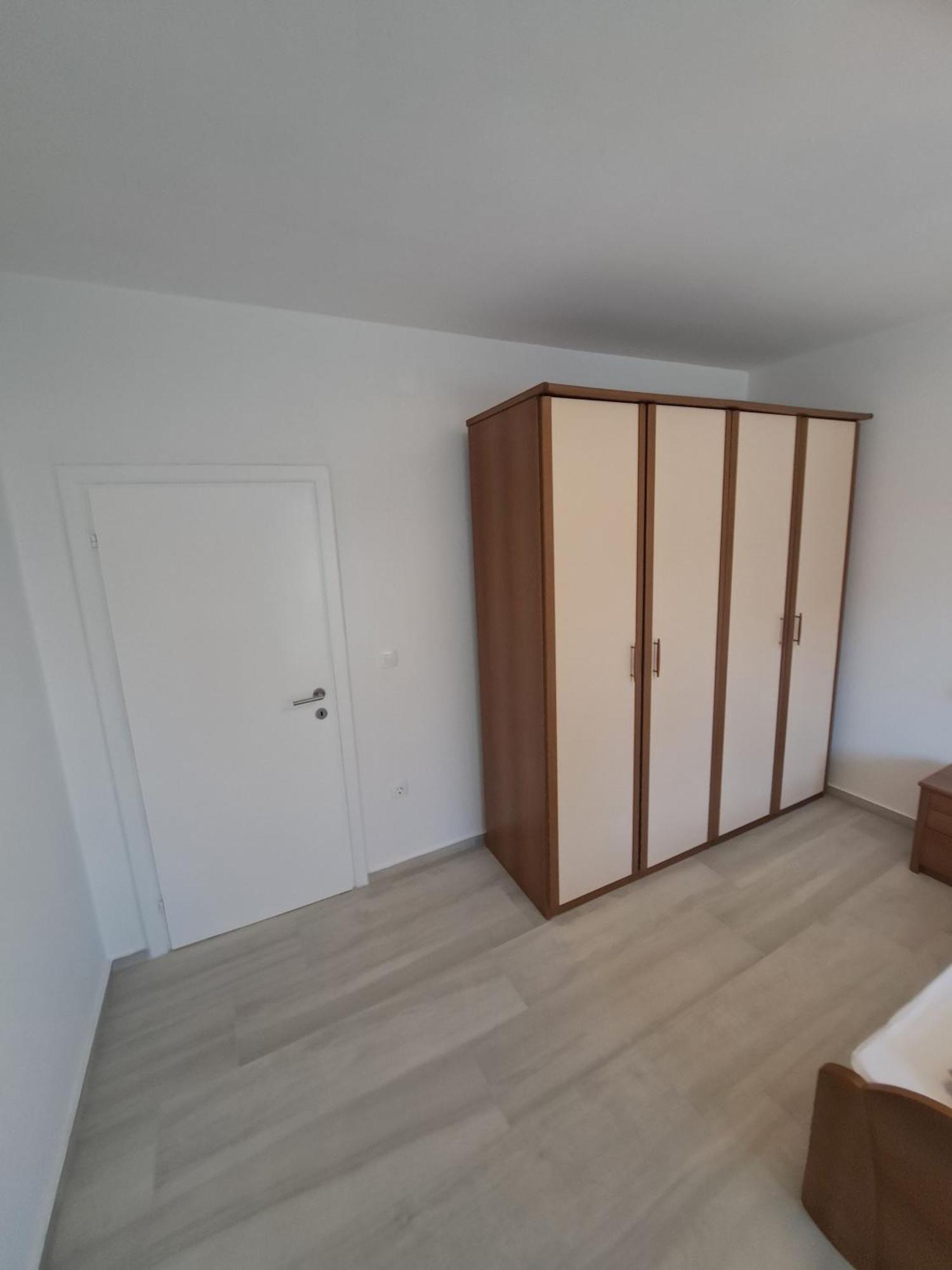Apartmani Totic Малинска Екстериор снимка