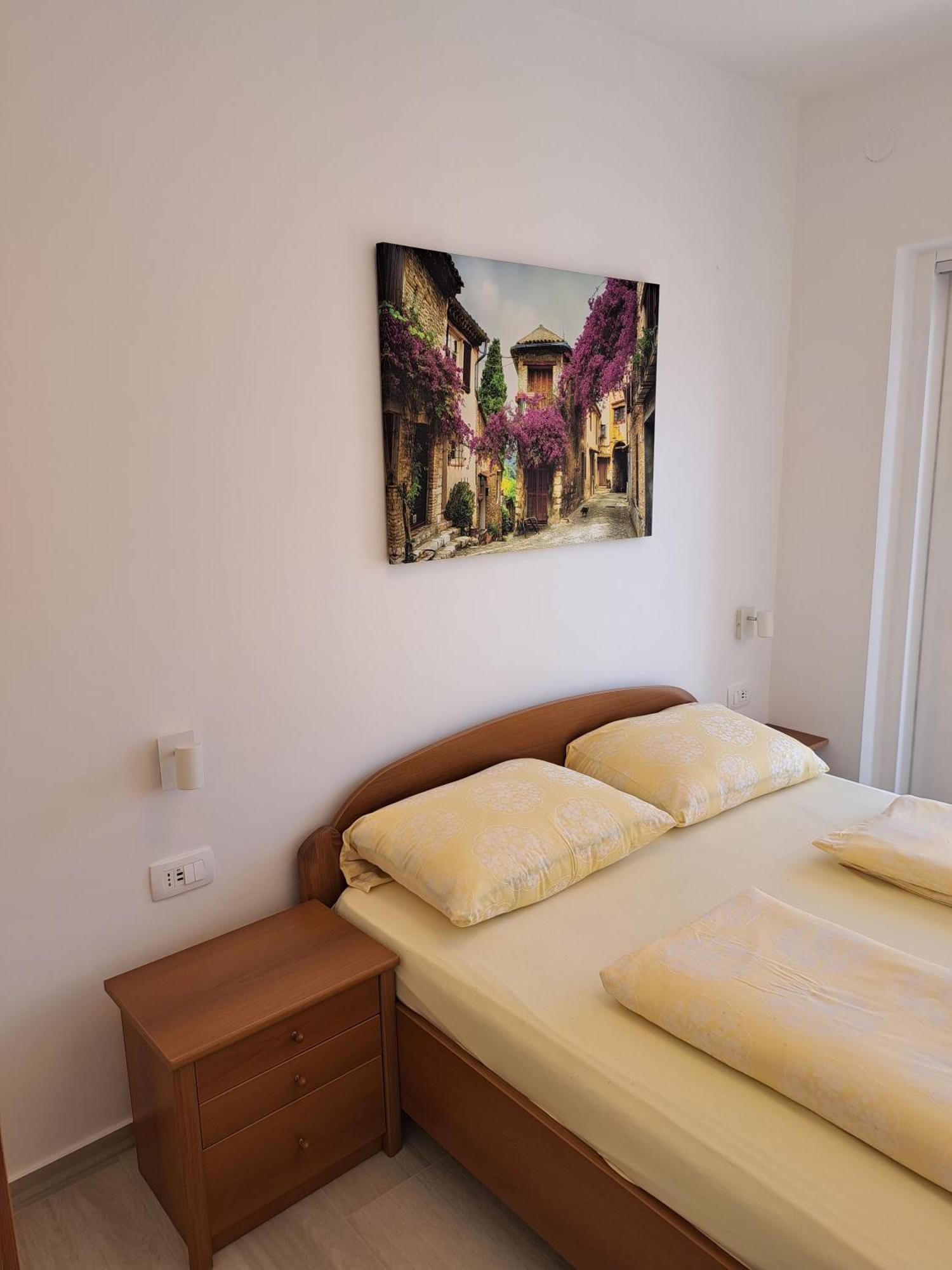 Apartmani Totic Малинска Екстериор снимка