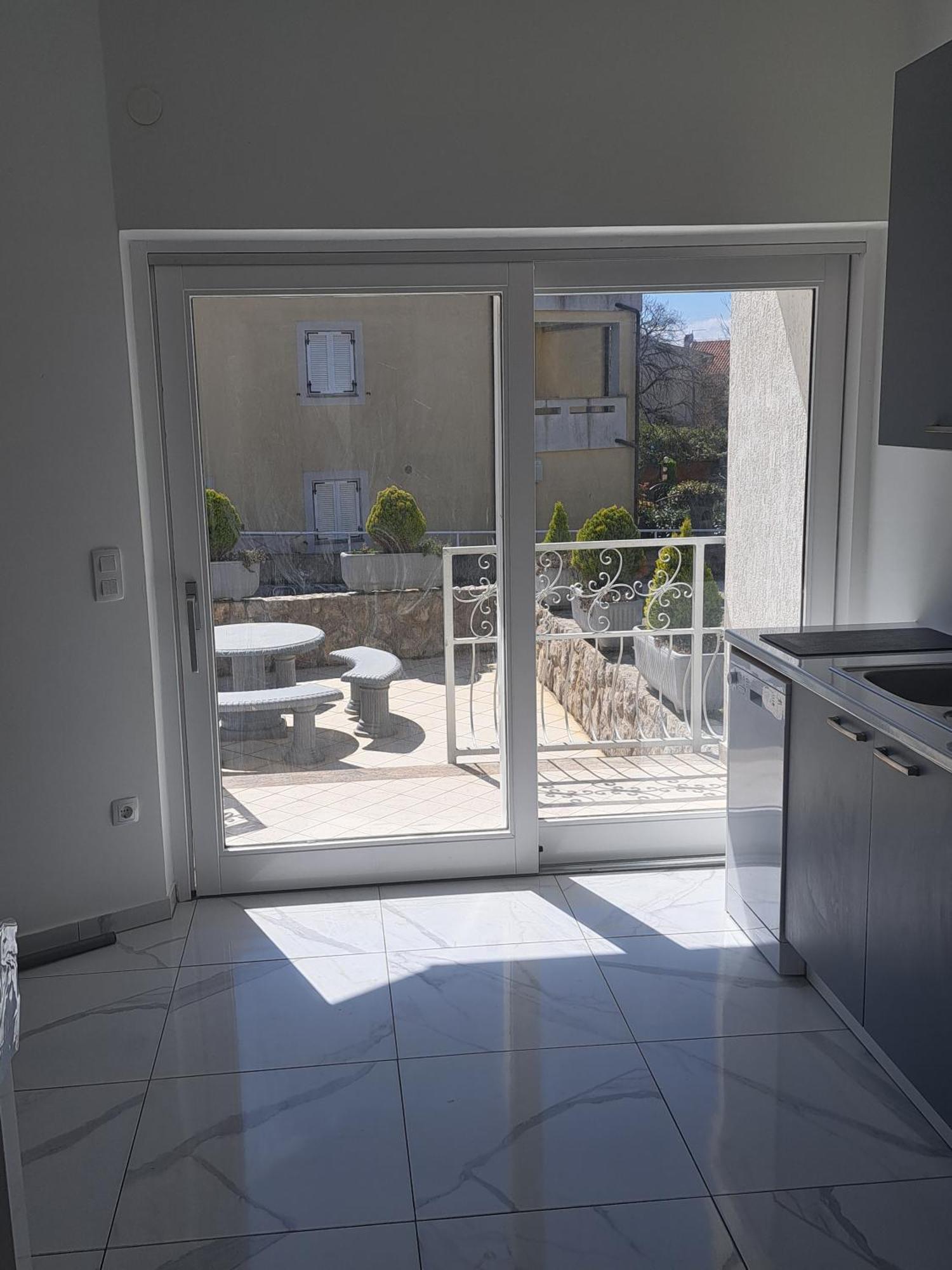 Apartmani Totic Малинска Екстериор снимка